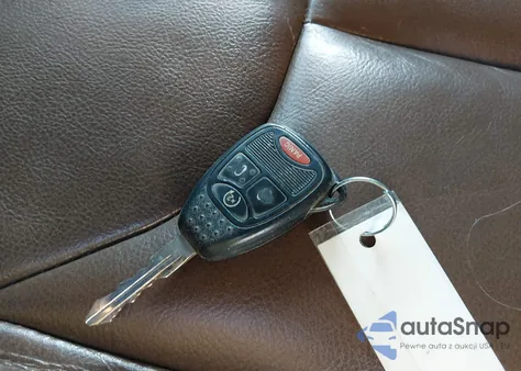 2013 Jeep Wrangler Unlimited Sahara z USA, uszkodzony, nr VIN 1C4BJWEG7DL706983